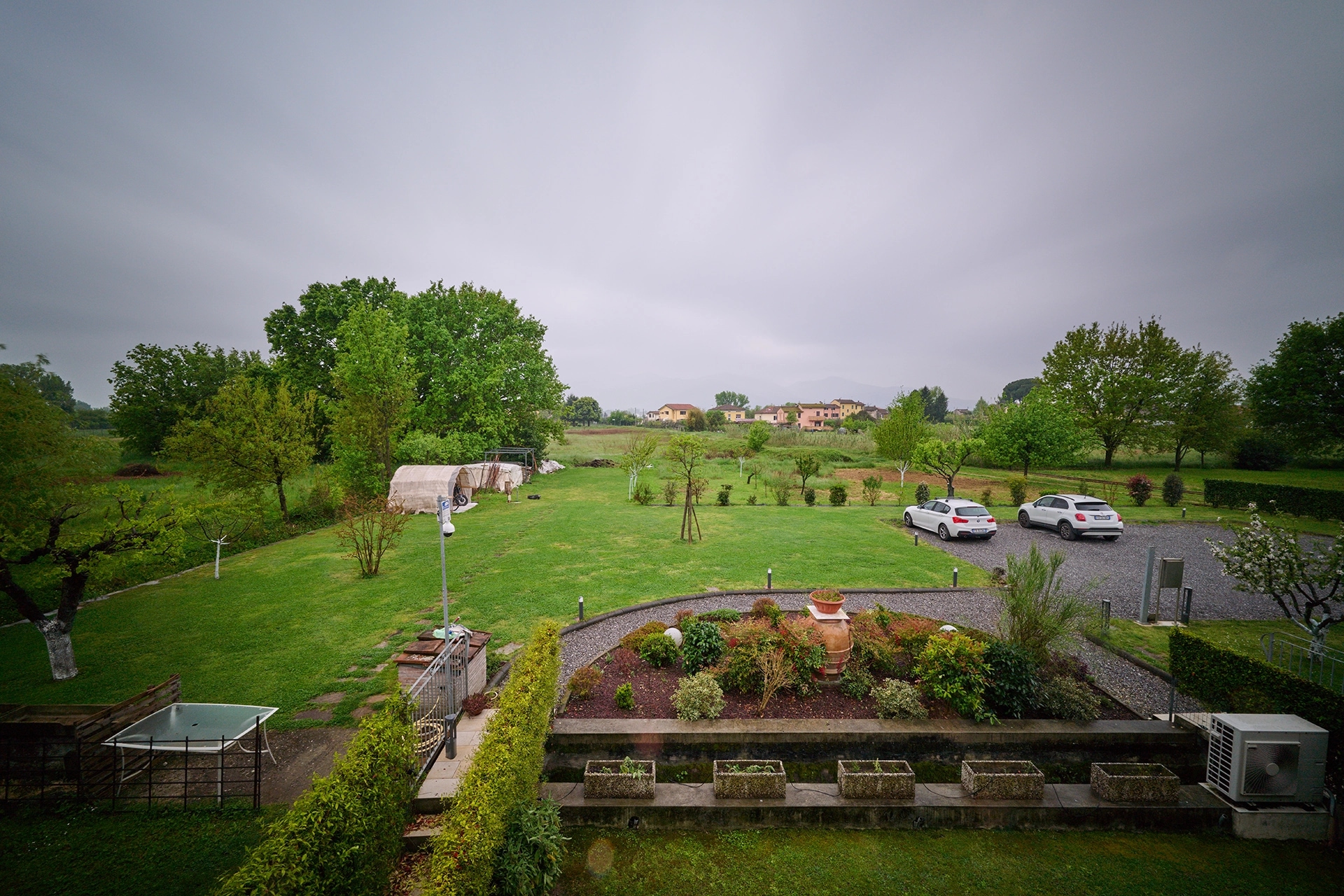 Nikon Z8 with the Nikkor Z 14-30mm f/4 at 14mm, after geometric correction